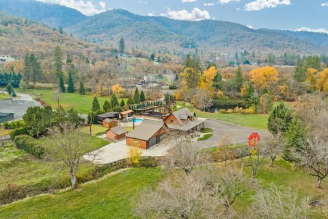 Tiny photo for 5650 Kane Creek Road, Central Point, OR 97502 (MLS # 220213092)