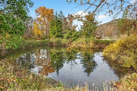 Tiny photo for 5650 Kane Creek Road, Central Point, OR 97502 (MLS # 220213092)