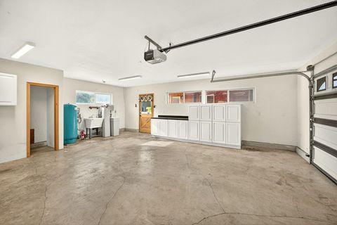 Tiny photo for 5650 Kane Creek Road, Central Point, OR 97502 (MLS # 220213092)