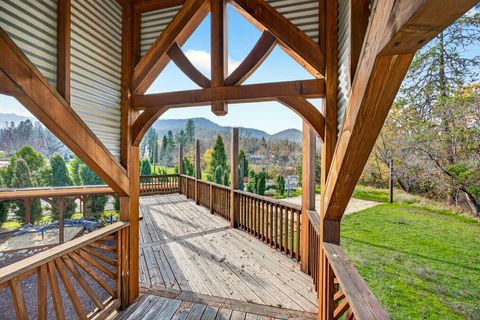 Tiny photo for 5650 Kane Creek Road, Central Point, OR 97502 (MLS # 220213092)