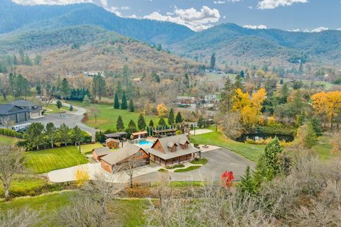 Tiny photo for 5650 Kane Creek Road, Central Point, OR 97502 (MLS # 220213092)