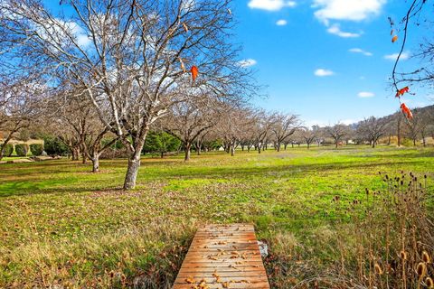 Tiny photo for 5650 Kane Creek Road, Central Point, OR 97502 (MLS # 220213092)