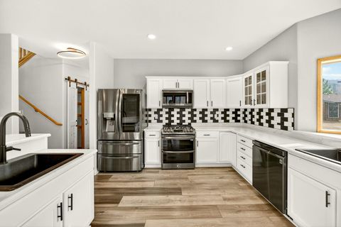 Tiny photo for 5650 Kane Creek Road, Central Point, OR 97502 (MLS # 220213092)