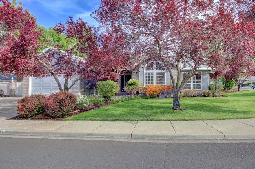 Absolutely Gorgeous * Ideal East Medford Location * Tons of Upgrades * Pride of Ownership * 1 Owner. This home has so many upgrades & extras we couldn't begin to list them all: Beautiful oak floors, newly painted exterior, gas fireplace, central vacuum, newer roof, vaulted ceilings, vinyl windows, separate living & family rooms and much more. Entry and family room boast tile flooring and living room has newer carpet & large windows. Large dining room with big windows makes the whole room light & bright. Master bedroom features tile floors, large walk-in closet and extra-large walk-in shower. Backyard has been professionally landscaped with sculptured walkways, beautiful trees, hot tub ready & gas plumbed for Barbecue. Beautiful landscaped front and back yards w/timed sprinklers. Heated oversized 2-car garage w/ladder for storage, gun room, workbench, set up for generator & more. Huge RV parking. A must tour. Bring your buyers to view this home, they will love it.