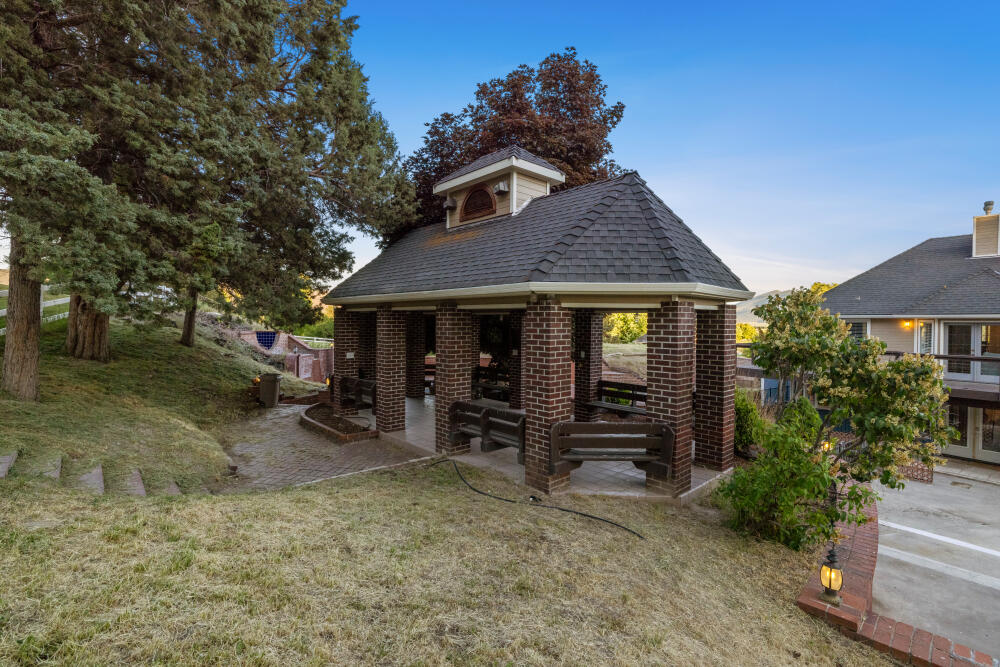 Junction Acres - Residential