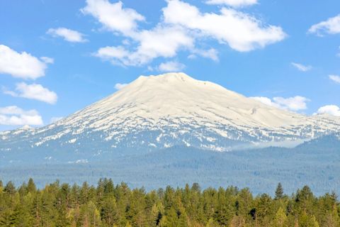 Tiny photo for 22437 Victoria Lane, Bend, OR 97702 (MLS # 220220181)