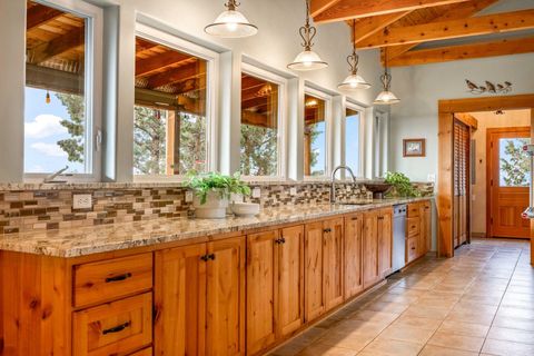 Tiny photo for 22437 Victoria Lane, Bend, OR 97702 (MLS # 220220181)