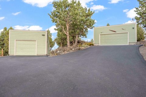 Tiny photo for 22437 Victoria Lane, Bend, OR 97702 (MLS # 220220181)
