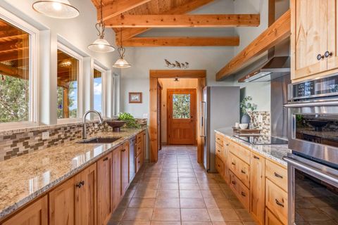 Tiny photo for 22437 Victoria Lane, Bend, OR 97702 (MLS # 220220181)