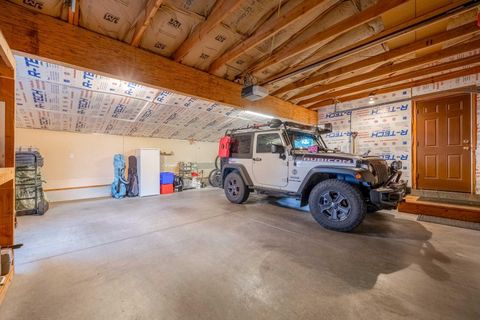 Tiny photo for 22437 Victoria Lane, Bend, OR 97702 (MLS # 220220181)