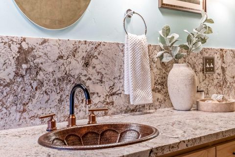 Tiny photo for 22437 Victoria Lane, Bend, OR 97702 (MLS # 220220181)