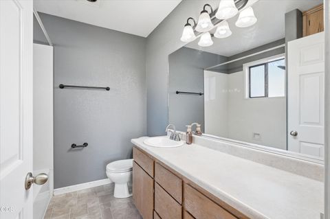 Tiny photo for 1908 Cunningham Avenue, Medford, OR 97501 (MLS # 220223272)