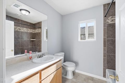 Tiny photo for 1908 Cunningham Avenue, Medford, OR 97501 (MLS # 220223272)