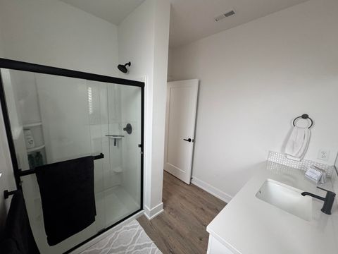 Tiny photo for 3842 NE Oakside Loop, Bend, OR 97701 (MLS # 220213108)