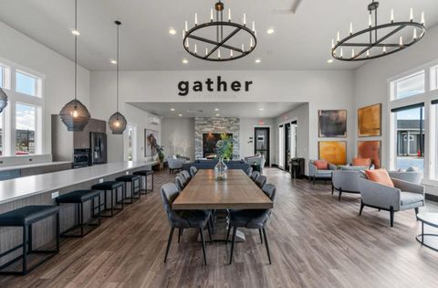 Tiny photo for 3842 NE Oakside Loop, Bend, OR 97701 (MLS # 220213108)