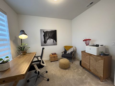 Tiny photo for 3842 NE Oakside Loop, Bend, OR 97701 (MLS # 220213108)