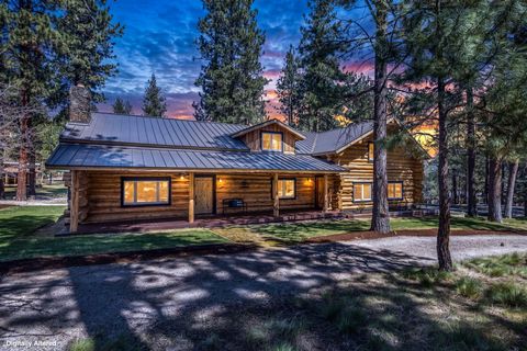 Photo of 69340 Deer Ridge Road, Sisters, OR 97759 (MLS # 220219664)