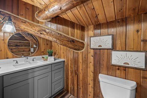 Tiny photo for 69340 Deer Ridge Road, Sisters, OR 97759 (MLS # 220219664)