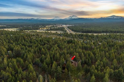 Tiny photo for 69340 Deer Ridge Road, Sisters, OR 97759 (MLS # 220219664)