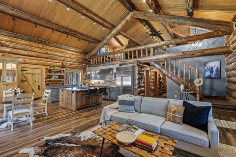 Tiny photo for 69340 Deer Ridge Road, Sisters, OR 97759 (MLS # 220219664)