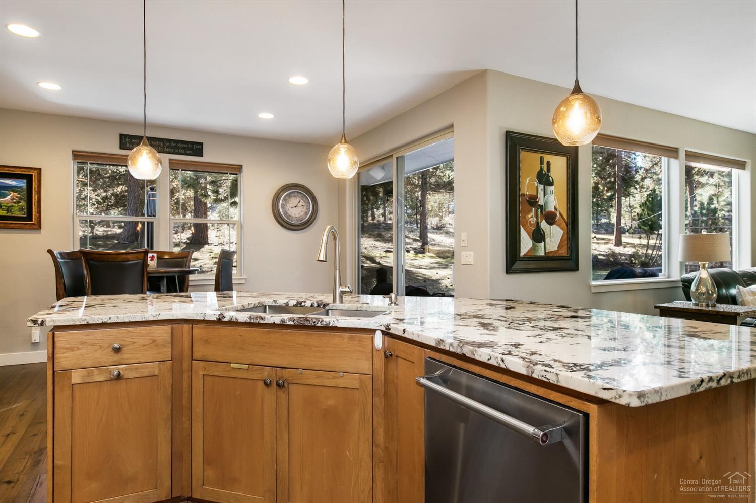 Skyliner Summit - Residential