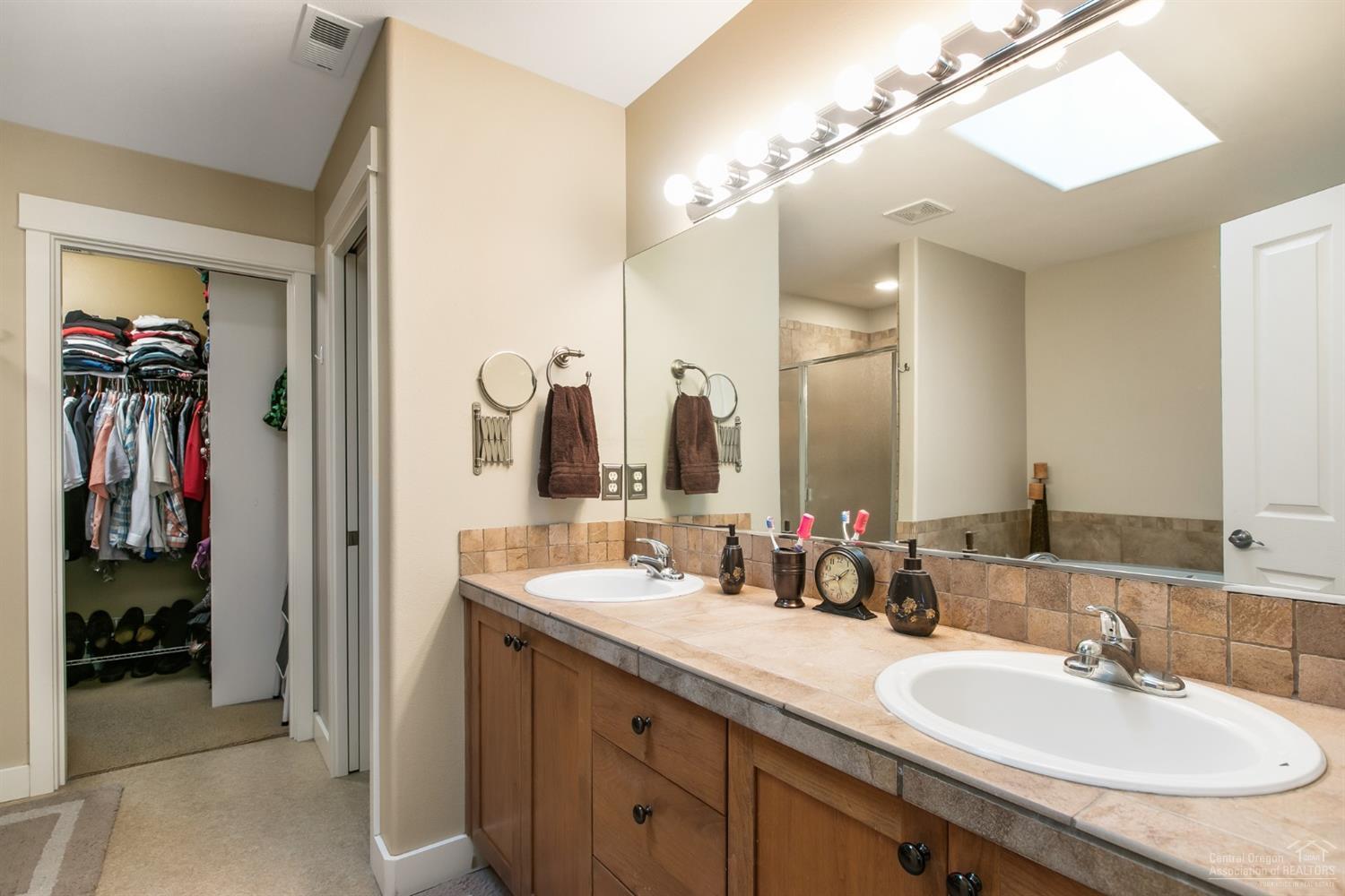 Skyliner Summit - Residential