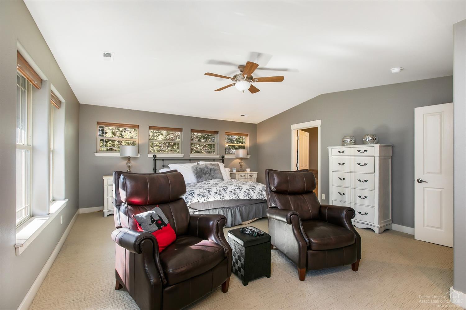 Skyliner Summit - Residential