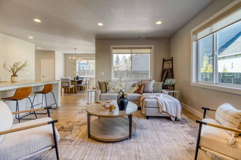 Tiny photo for 63211 NW Lavacrest Street, Bend, OR 97703 (MLS # 220219464)