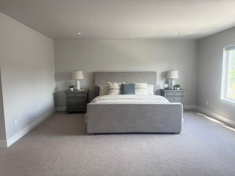 Tiny photo for 63211 NW Lavacrest Street, Bend, OR 97703 (MLS # 220219464)
