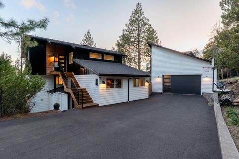 2049 NW Trenton Avenue Bend OR 97703