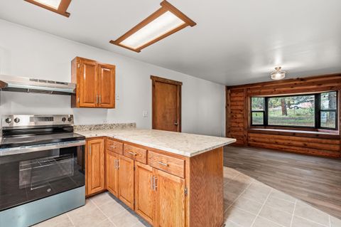 Tiny photo for 1514 Burbridge Drive, Rogue River, OR 97537 (MLS # 220214240)