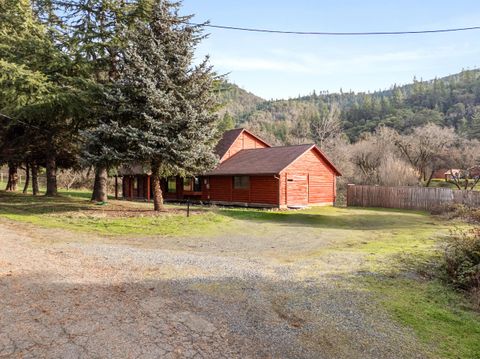 Tiny photo for 1514 Burbridge Drive, Rogue River, OR 97537 (MLS # 220214240)