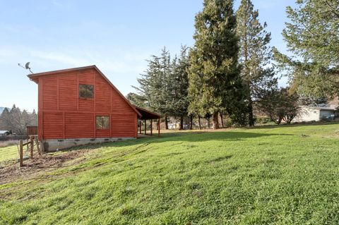 Tiny photo for 1514 Burbridge Drive, Rogue River, OR 97537 (MLS # 220214240)