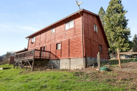 Tiny photo for 1514 Burbridge Drive, Rogue River, OR 97537 (MLS # 220214240)