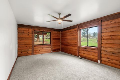Tiny photo for 1514 Burbridge Drive, Rogue River, OR 97537 (MLS # 220214240)