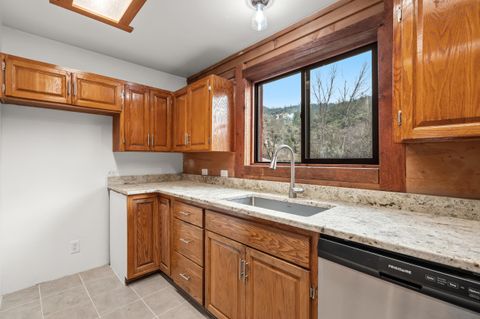 Tiny photo for 1514 Burbridge Drive, Rogue River, OR 97537 (MLS # 220214240)