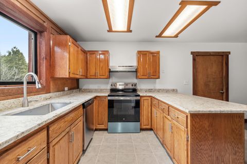 Tiny photo for 1514 Burbridge Drive, Rogue River, OR 97537 (MLS # 220214240)