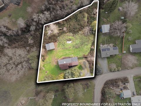 Tiny photo for 1514 Burbridge Drive, Rogue River, OR 97537 (MLS # 220214240)