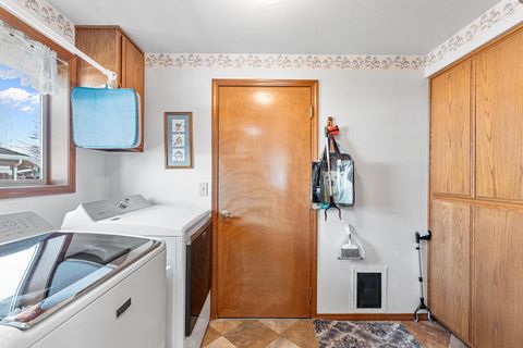 Tiny photo for 296 Brandon Street, Central Point, OR 97502 (MLS # 220216914)