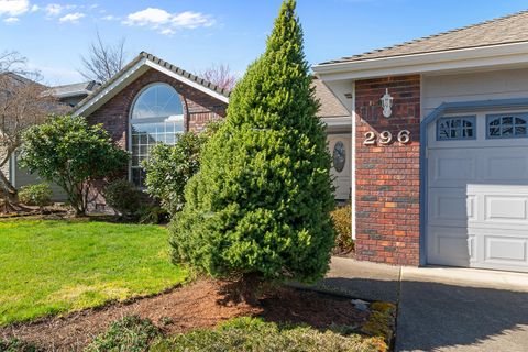 Tiny photo for 296 Brandon Street, Central Point, OR 97502 (MLS # 220216914)