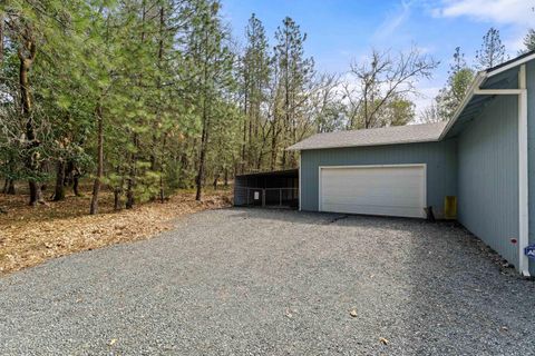 Tiny photo for 314 Triller Lane, Grants Pass, OR 97527 (MLS # 220216919)