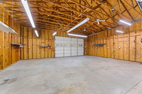 Tiny photo for 314 Triller Lane, Grants Pass, OR 97527 (MLS # 220216919)