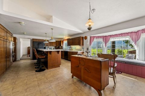 Tiny photo for 314 Triller Lane, Grants Pass, OR 97527 (MLS # 220216919)