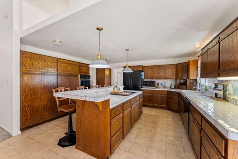 Tiny photo for 314 Triller Lane, Grants Pass, OR 97527 (MLS # 220216919)