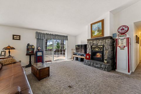 Tiny photo for 314 Triller Lane, Grants Pass, OR 97527 (MLS # 220216919)