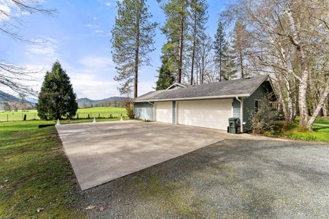 Tiny photo for 314 Triller Lane, Grants Pass, OR 97527 (MLS # 220216919)
