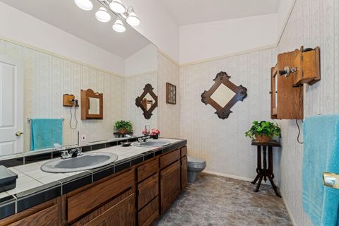 Tiny photo for 314 Triller Lane, Grants Pass, OR 97527 (MLS # 220216919)