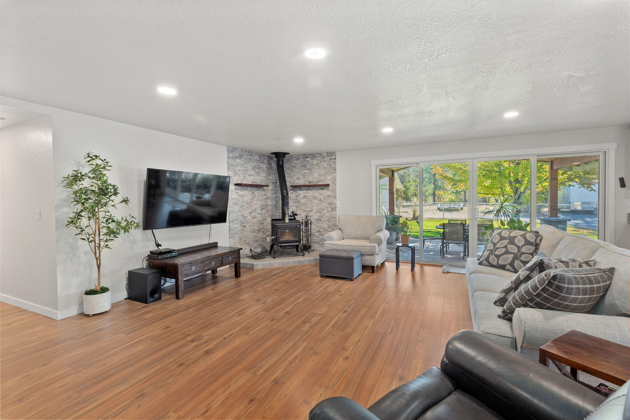 Pleasant Valley Acres - Residential