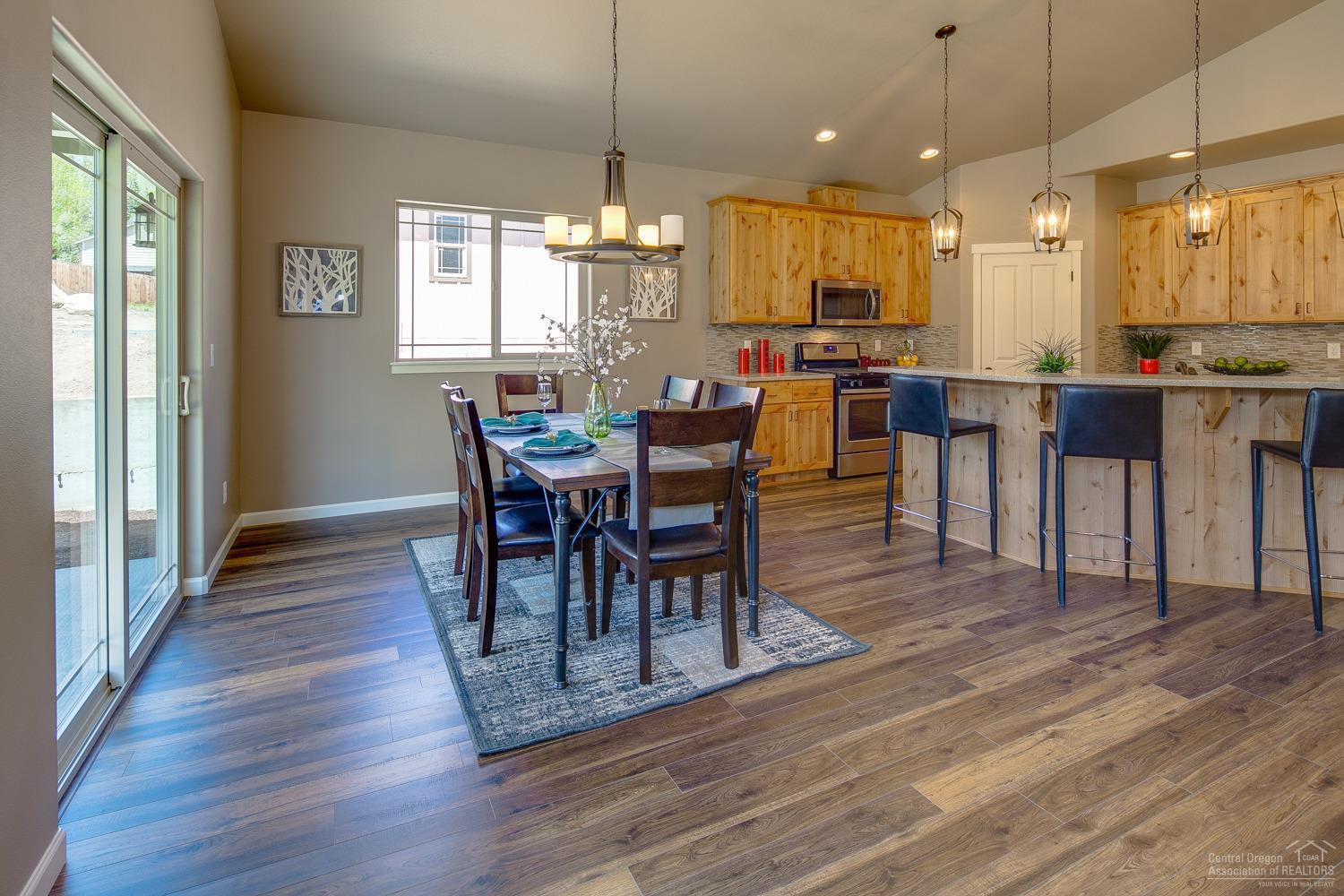 Kian Canyon - Residential