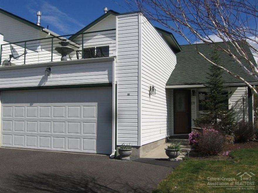 Very nice high demand end unit in popular Boulder Brook. Master bedroom on the main with full bath. Gas fireplace in living room. Two bedrooms, one bath and loft area on second floor. Home is maintained by long term tenants who keep it neat and tidy. Their lease expires October 1st. If you are an investor, you have a tenant already in place paying $950/mo. Otherwise, new owner must accept tenant's current lease.